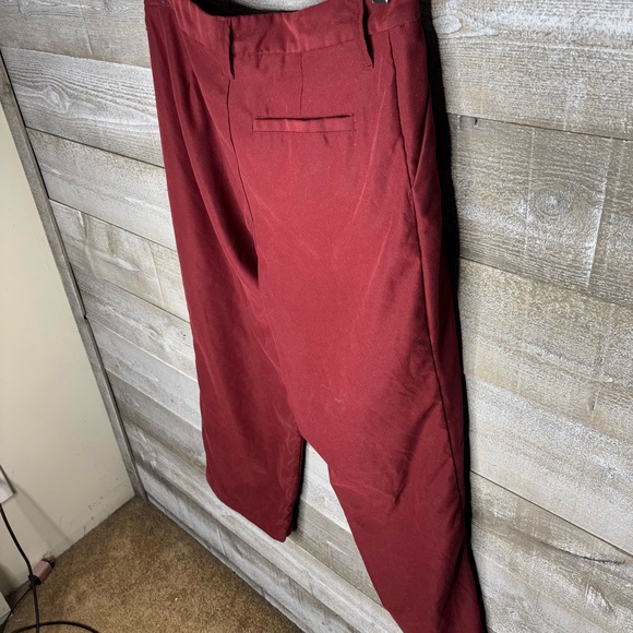 Patagonia womens 8 red cropped pants - Picture 2 of 3